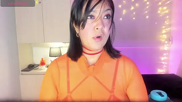 Snapshot of VickyRuiz_ chatting on May 11, 7:55 pm VickyRuiz online show from May 11, 7:55 pm