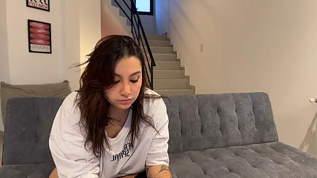 Snapshot of annaxxxb chatting on June 5, 8:58 pm annaxxxb online show from June 5, 8:58 pm