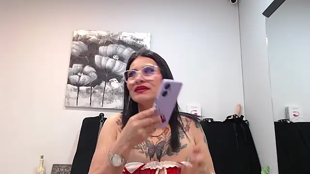 DonnaJoness online show from November 10, 6:51 pm