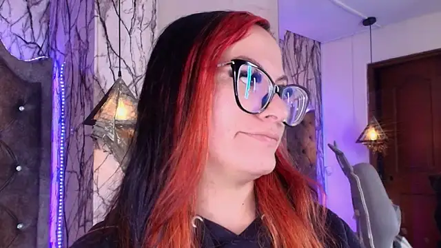 Zami Escobar of online show from February 25, 6:28 pm