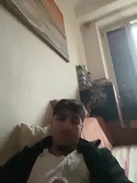 Snapshot of Lorenzo1511 chatting on September 30, 4:56 pm Lorenzo1511 online show from September 30, 4:56 pm