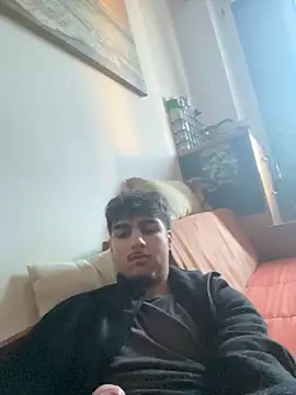 Snapshot of Lorenzo1511 chatting on October 6, 4:04 pm Lorenzo1511 online show from October 6, 4:04 pm