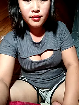 Snapshot of maycuc123 chatting on November 21, 7:40 am maycuc123 online show from November 21, 7:40 am