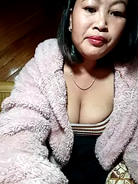 Snapshot of maycuc123 chatting on November 21, 11:58 pm maycuc123 online show from November 21, 11:58 pm