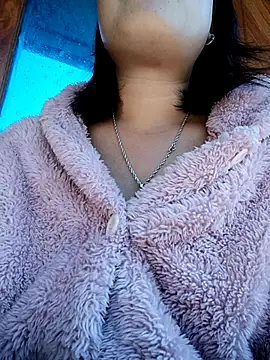 Snapshot of maycuc123 chatting on November 30, 2:48 am maycuc123 online show from November 30, 2:48 am