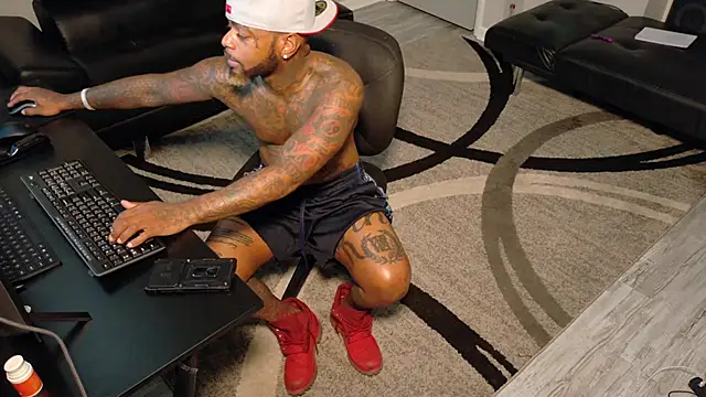 SLANGONDEMHOES online show from September 20, 5:36 pm