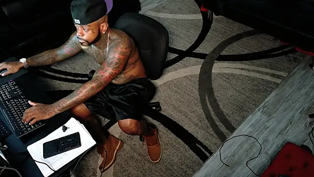 SLANGONDEMHOES online show from October 2, 2:35 pm