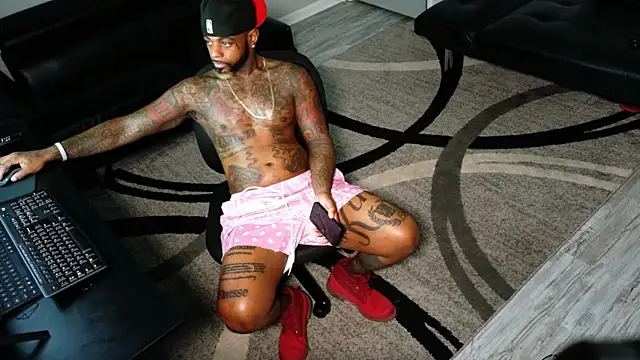 SLANGONDEMHOES online show from October 4, 5:33 pm