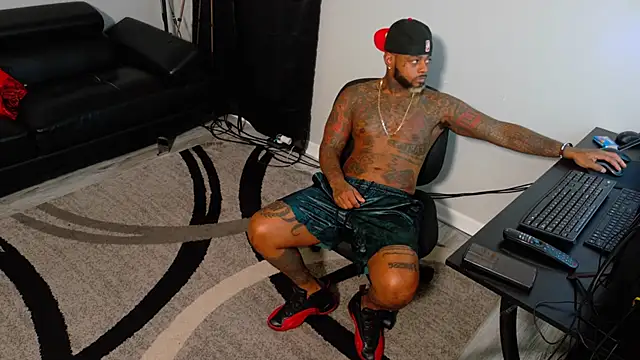 SLANGONDEMHOES online show from November 10, 7:02 pm