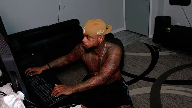 SLANGONDEMHOES online show from May 4, 7:43 pm