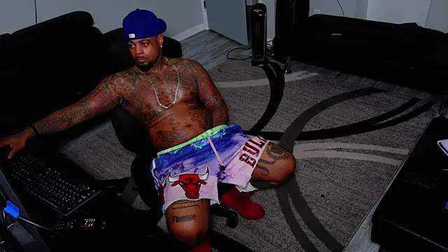 SLANGONDEMHOES online show from May 19, 8:37 pm