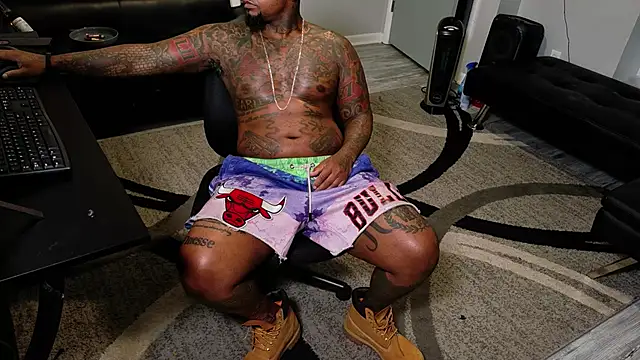 SLANGONDEMHOES online show from July 11, 4:43 pm