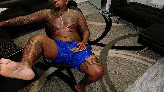 SLANGONDEMHOES online show from July 12, 5:26 pm