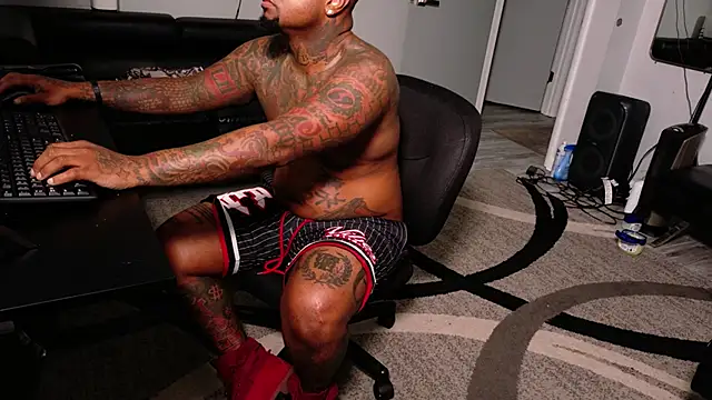SLANGONDEMHOES online show from July 17, 1:18 pm