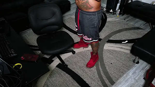 SLANGONDEMHOES online show from July 24, 4:16 pm