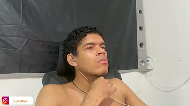 Snapshot of jonhsebastiann chatting on May 30, 7:05 am jonhsebastiann online show from May 30, 7:05 am