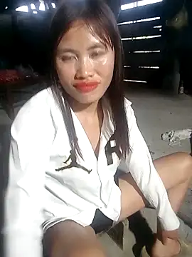 Snapshot of rubi_bae chatting on May 4, 11:17 am rubi bae online show from May 4, 11:17 am