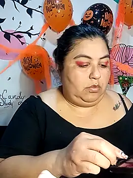 Snapshot of curvy_diva_ chatting on October 29, 1:19 am curvy diva online show from October 29, 1:19 am