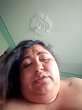 Snapshot of curvy_diva_ chatting on November 13, 10:08 pm curvy diva online show from November 13, 10:08 pm