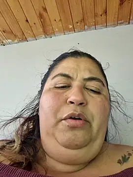 Snapshot of curvy_diva_ chatting on December 14, 8:57 pm curvy diva online show from December 14, 8:57 pm