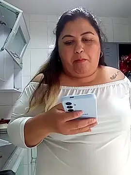 curvy diva  online show from January 9, 1:03 pm