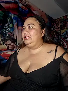 curvy diva  online show from February 19, 9:38 am