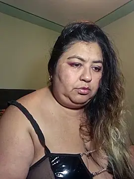 curvy diva  online show from March 2, 12:46 am