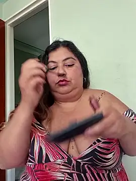 curvy diva  online show from April 28, 4:12 pm