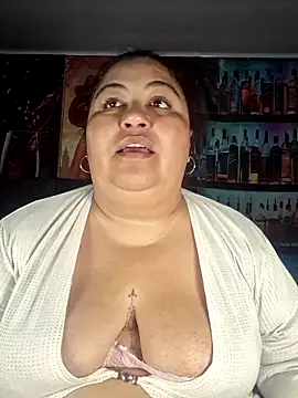 curvy diva  online show from May 4, 10:11 am
