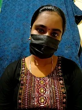 mini-queen online show from October 27, 6:12 pm