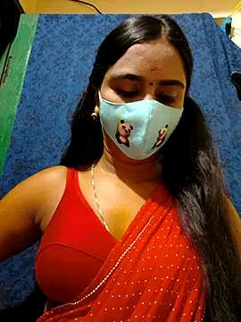 mini-queen online show from October 30, 6:08 pm