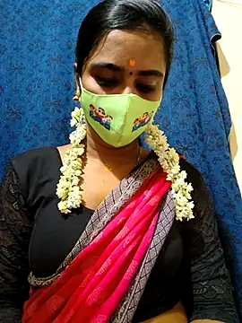 mini-queen online show from November 15, 6:48 pm