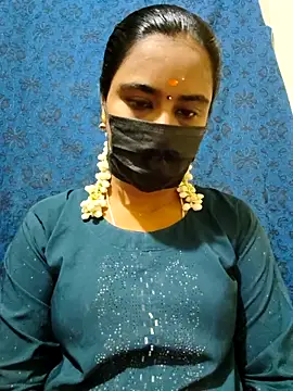 mini-queen online show from November 30, 9:02 am