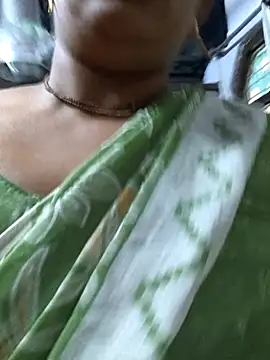 Snapshot of Harsha_Gosain chatting on November 10, 9:52 am Harsha Gosain online show from November 10, 9:52 am