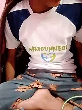 Snapshot of your_Nirala chatting on December 16, 12:59 am your Nirala online show from December 16, 12:59 am