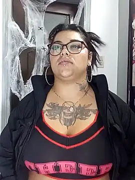 snow belle online show from October 20, 8:15 am