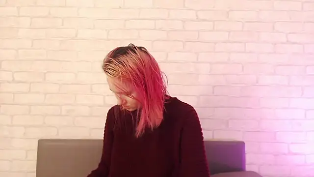 Snapshot of Ericha_Stone chatting on November 25, 8:03 am Ericha Stone online show from November 25, 8:03 am