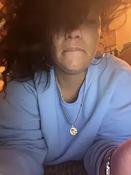 StylishEchium online show from March 11, 9:54 pm