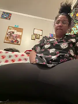 StylishEchium online show from April 13, 6:02 pm