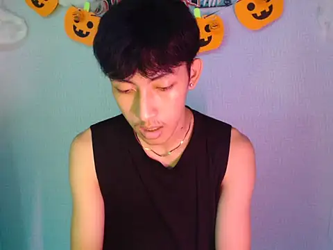 Snapshot of Make_your_ladyxx chatting on October 17, 6:49 am Make your ladyxx online show from October 17, 6:49 am