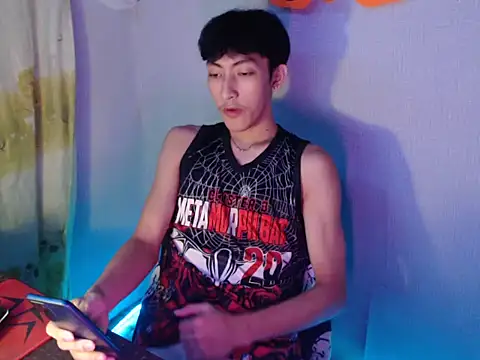 Snapshot of Make_your_ladyxx chatting on October 22, 8:03 am Make your ladyxx online show from October 22, 8:03 am