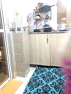 Snapshot of Mayamimi chatting on December 16, 2:33 pm Mayamimi online show from December 16, 2:33 pm