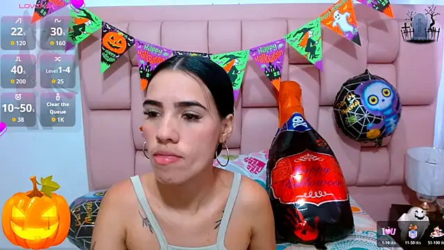 Snapshot of vanesa19_ chatting on October 29, 12:40 pm vanesa19 online show from October 29, 12:40 pm