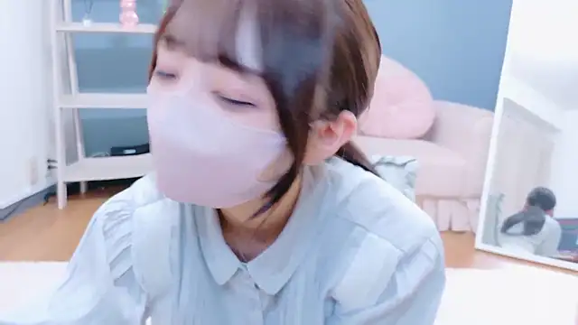 Snapshot of Mashiro-chan chatting on October 6, 7:17 am Mashiro-chan online show from October 6, 7:17 am