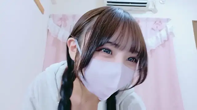 Snapshot of Mashiro-chan chatting on December 14, 9:36 am Mashiro-chan online show from December 14, 9:36 am