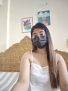 midnightmuse-03 online show from June 18, 2:43 pm