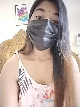 midnightmuse-03 online show from June 19, 2:32 pm