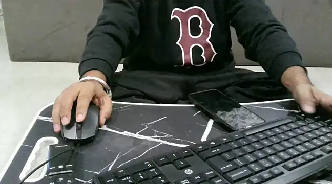 Snapshot of sexypunjabi26 chatting on December 4, 11:08 am sexypunjabi26 online show from December 4, 11:08 am