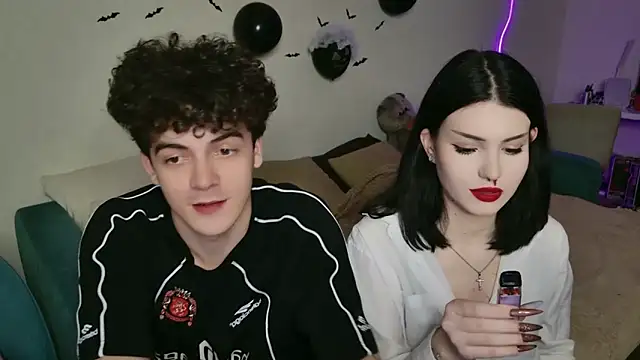 Snapshot of Alice18James chatting on October 30, 3:02 pm Alice18James online show from October 30, 3:02 pm