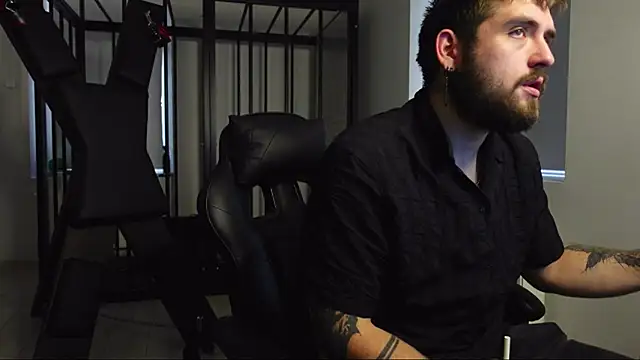 Mike Platano online show from October 18, 2:40 pm